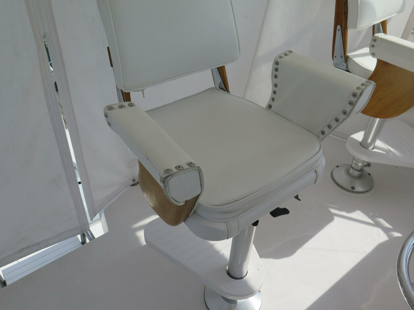 Slide: The Image of 1988 Hatteras 48 Convertible - SQUARED AWAY - 4248290