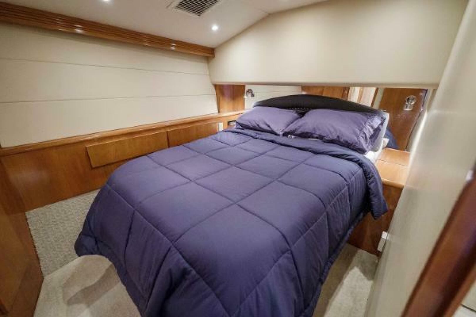 Slide: The Image of Hatteras 50 Tide Up II - Master Stateroom 2002 Hatteras 50 Convertible - Tide Up II - 5192027