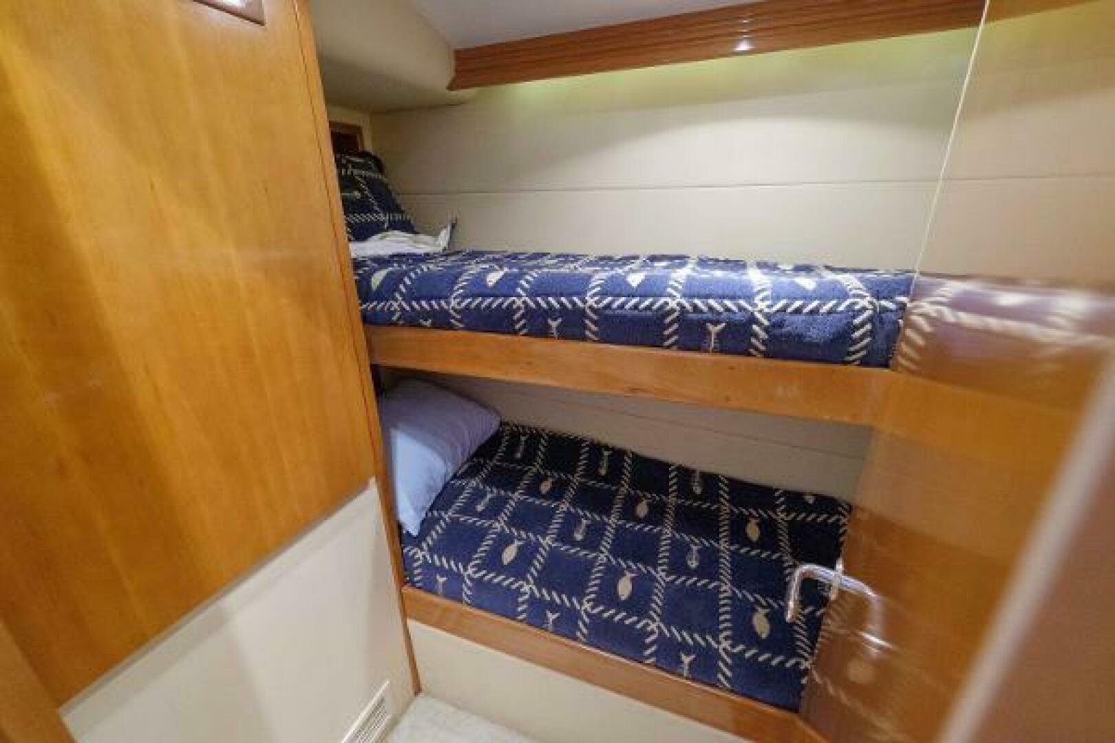 Slide: The Image of Hatteras 50 Tide Up II - Guest Stateroom 2002 Hatteras 50 Convertible - Tide Up II - 5192036