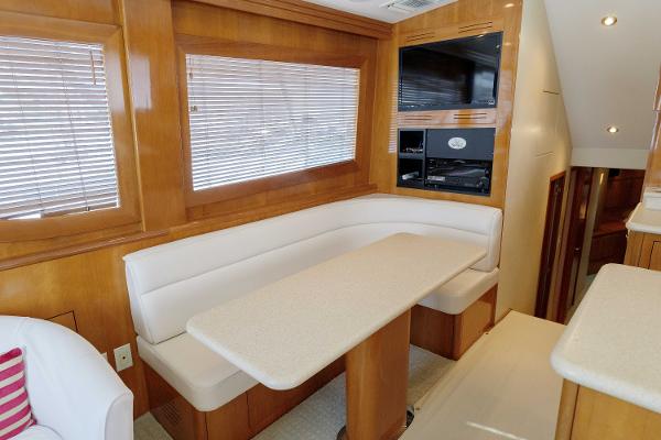 Slide: The Image of Hatteras 50 Tide Up II - Dinette - 15