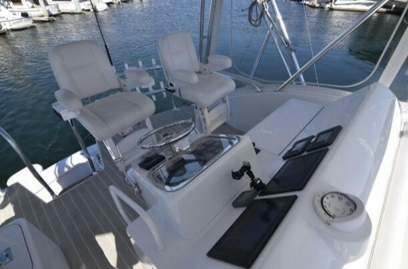 Slide: The Image of 2006 Hatteras 50 Convertible 'Burnin Daylight' - 4674057