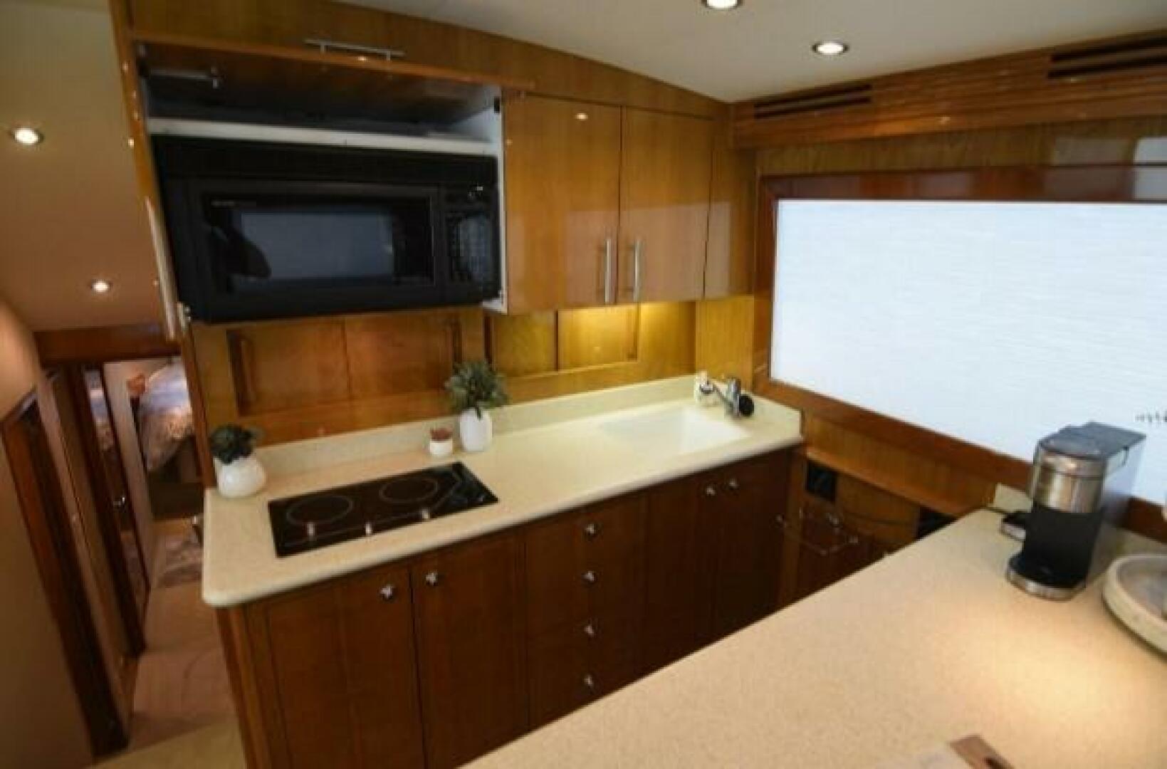 Slide: The Image of 2006 Hatteras 50 Convertible 'Burnin Daylight' - 4674063