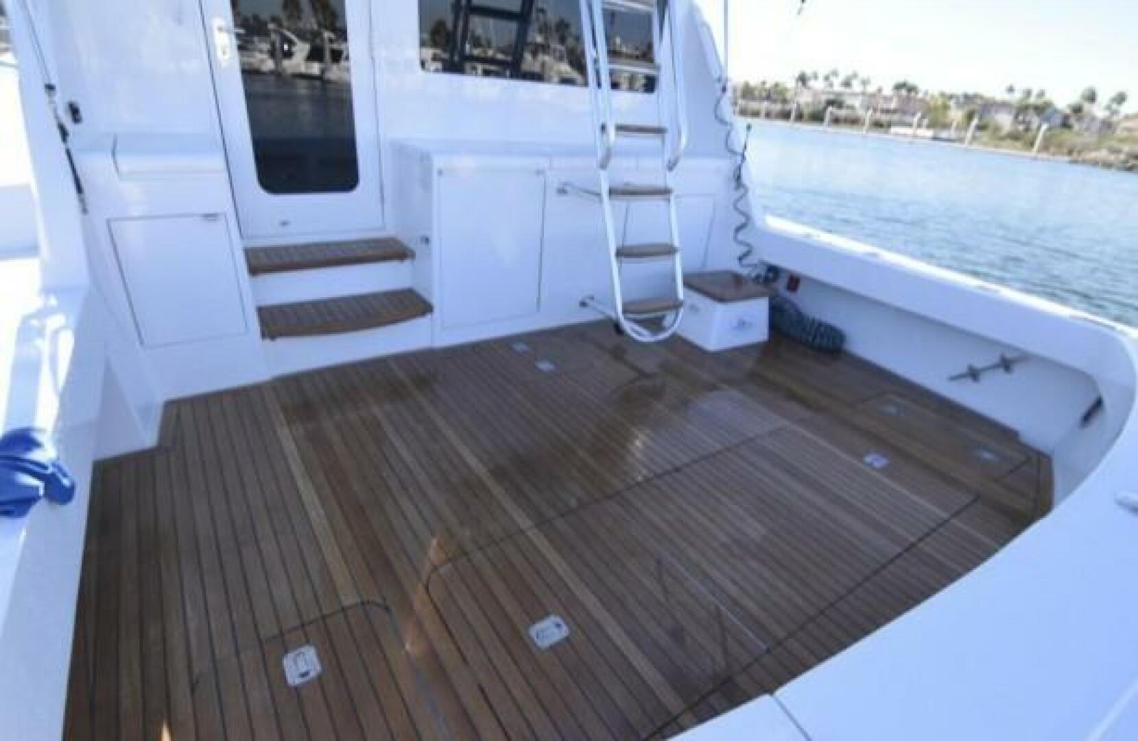 Slide: The Image of 2006 Hatteras 50 Convertible 'Burnin Daylight' - 4674046