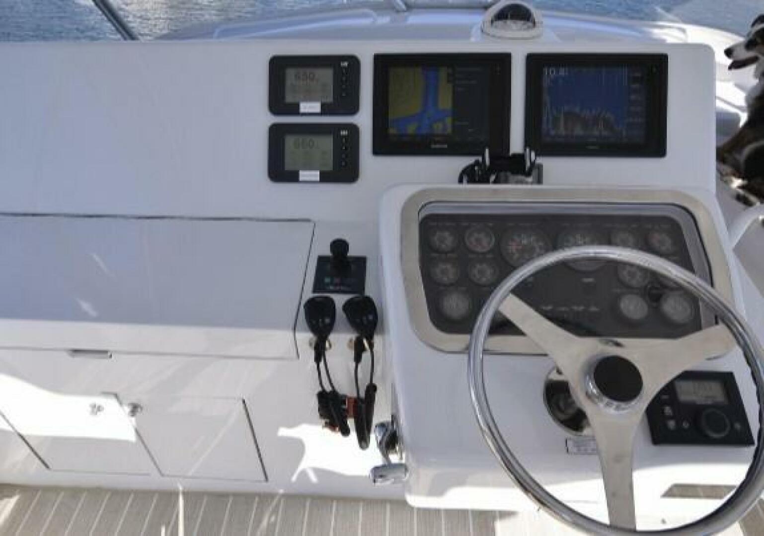 Slide: The Image of 2006 Hatteras 50 Convertible 'Burnin Daylight' - 4674051