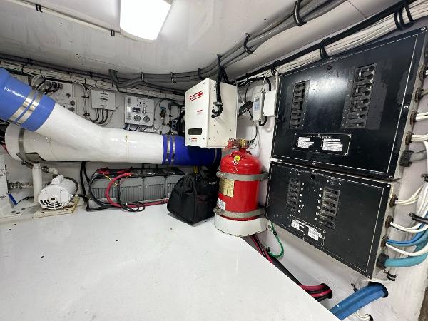 Slide: The Image of Hatteras 52 Convertible 1986 - 62