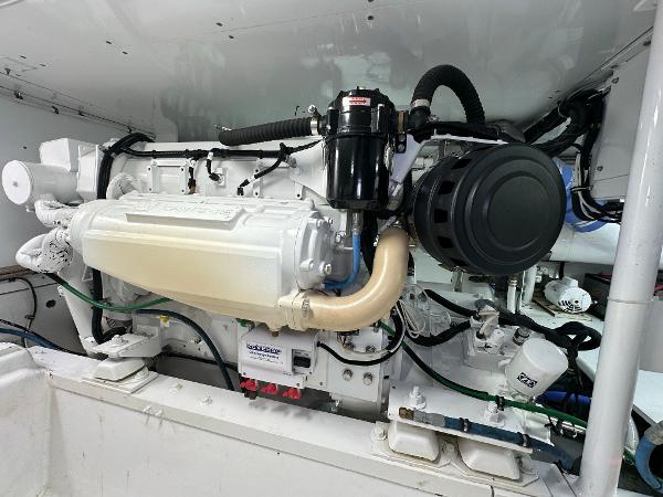 Slide: The Image of Hatteras 52 Convertible 1986 - 65