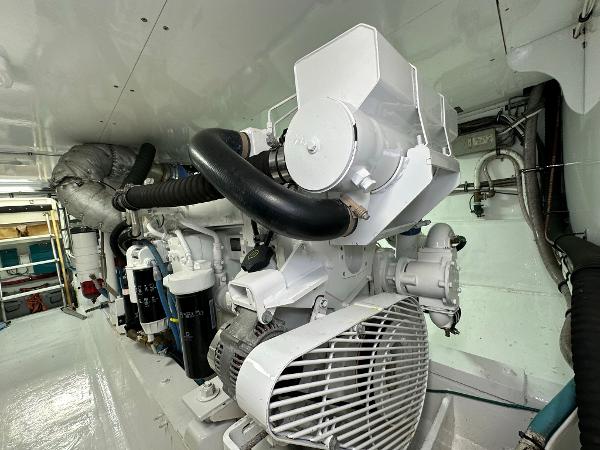 Slide: The Image of Hatteras 52 Convertible 1986 - 74