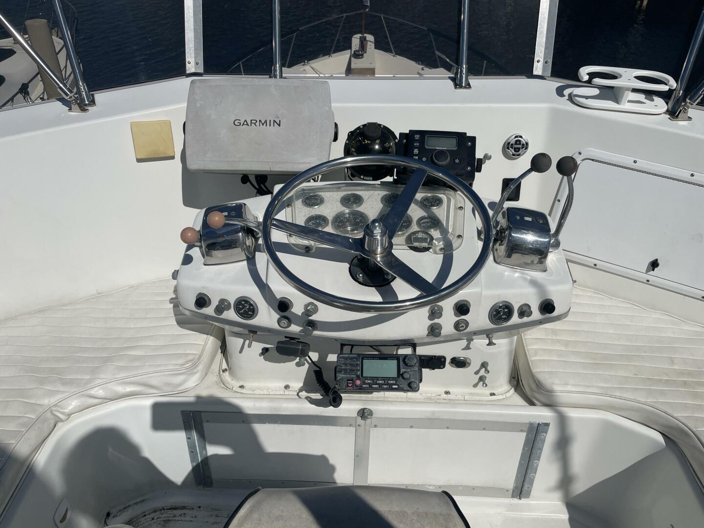 Slide: The Image of Hatteras 53MY 1972 - 5206778