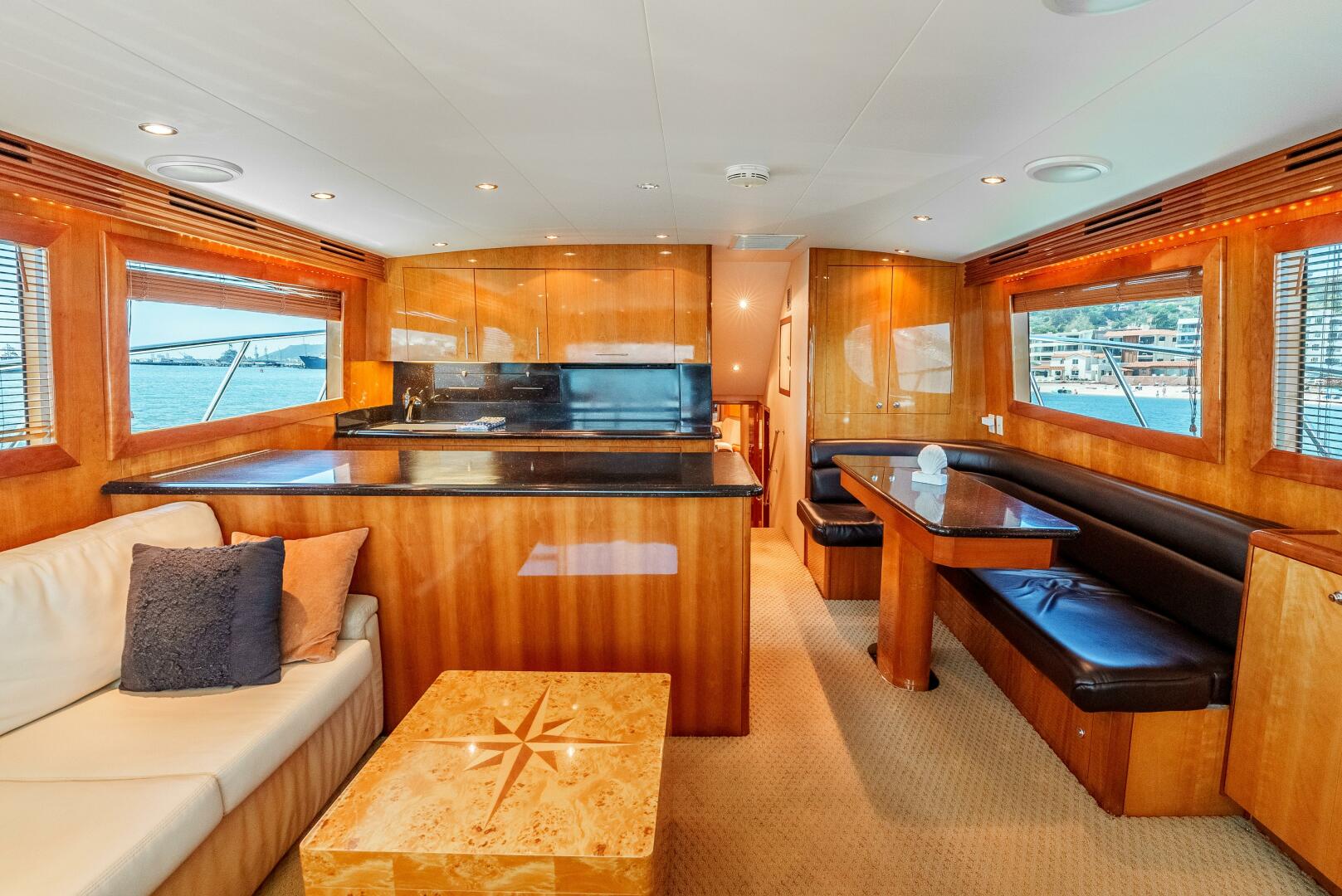 Slide: The Image of 2004 Hatteras 54 Convertible Salon - 5362561