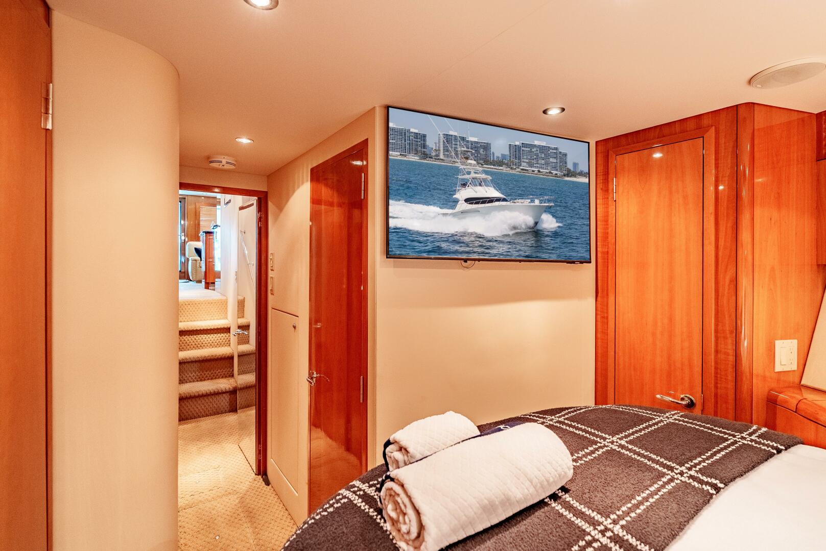 Slide: The Image of 2004 Hatteras 54 Convertible - 5362579