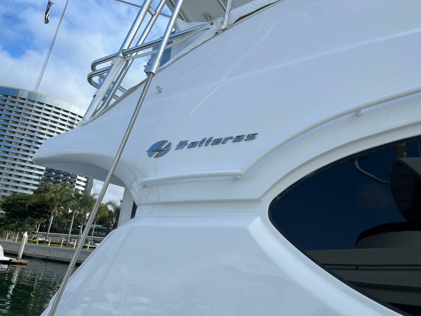 Slide: The Image of 2005 Hatteras 54 Convertible - HEADQUARTERS - 4471445