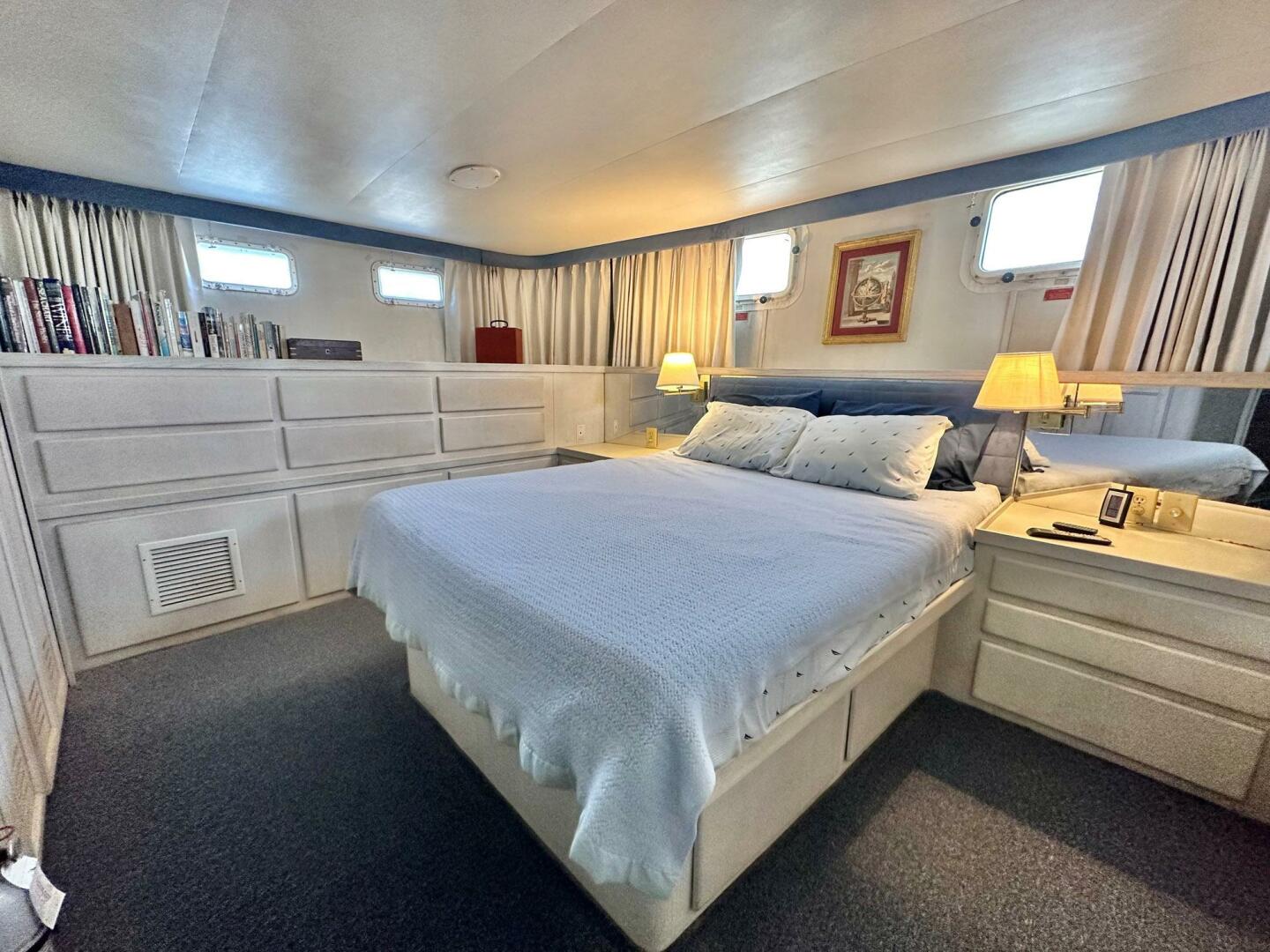 Slide: The Image of Hatteras 54 MotorYacht 1987 - 5103166