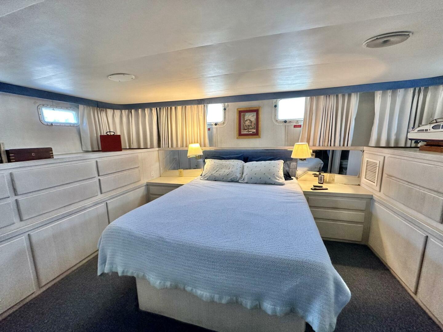 Slide: The Image of Hatteras 54 MotorYacht 1987 - 5103183