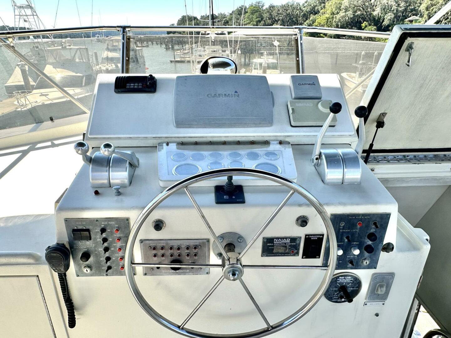 Slide: The Image of Hatteras 54 MotorYacht 1987 - 5103186