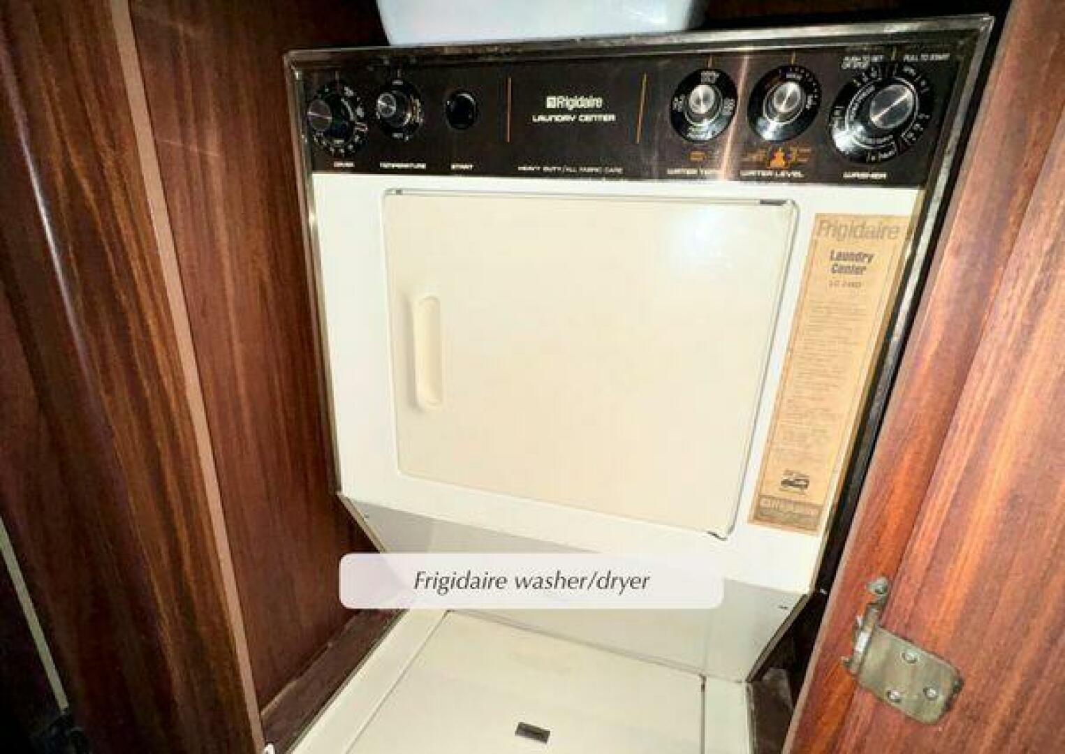 Slide: The Image of Hatteras 55 Convertible 1987 - 5234297