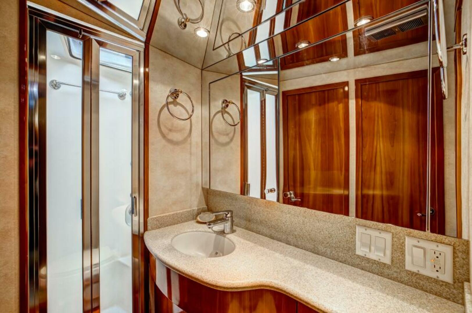 Slide: The Image of Hatteras 55 Convertible 2001 - 4801176