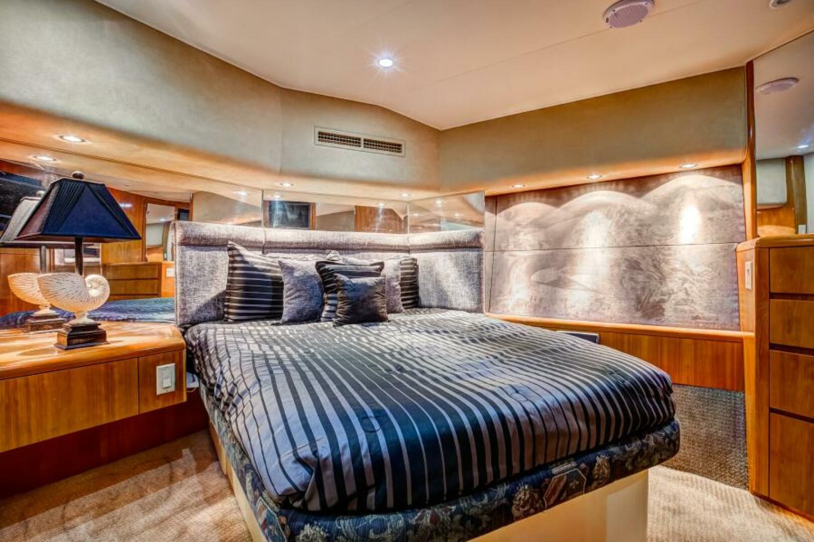 Slide: The Image of Hatteras 55 Convertible 2001 - 4801177