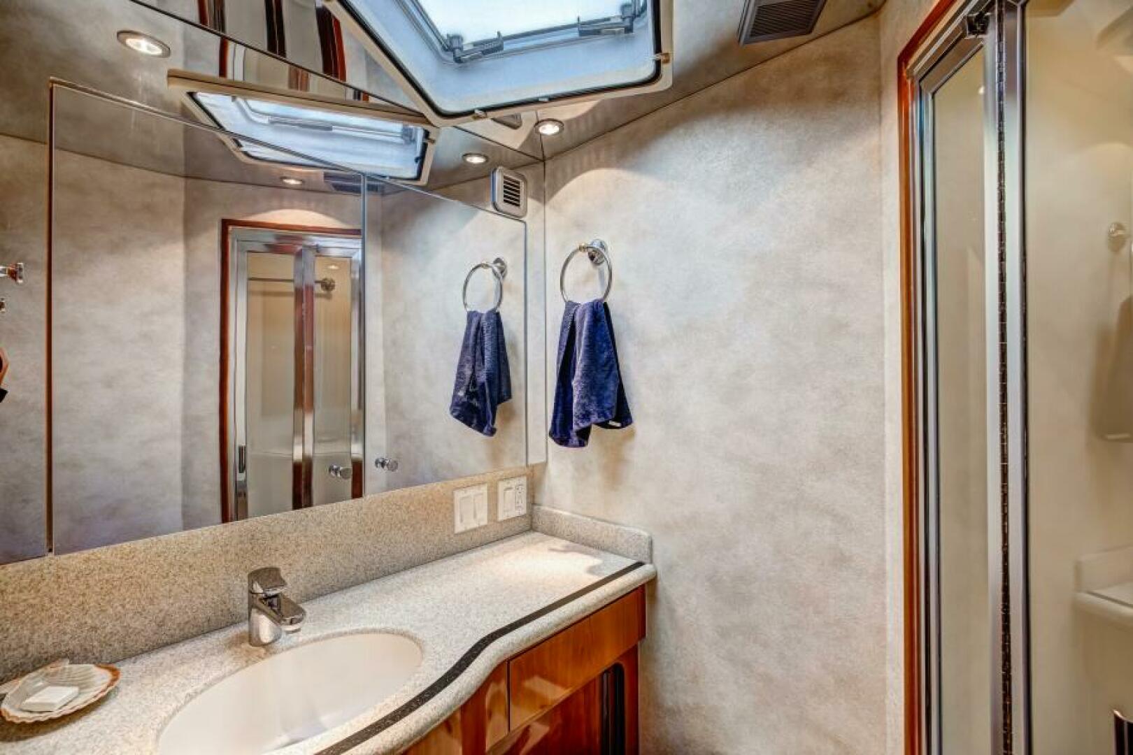 Slide: The Image of Hatteras 55 Convertible 2001 - 4801178