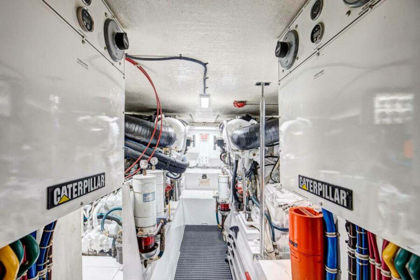 Slide: The Image of Hatteras 55 Convertible 2001 - 4801189