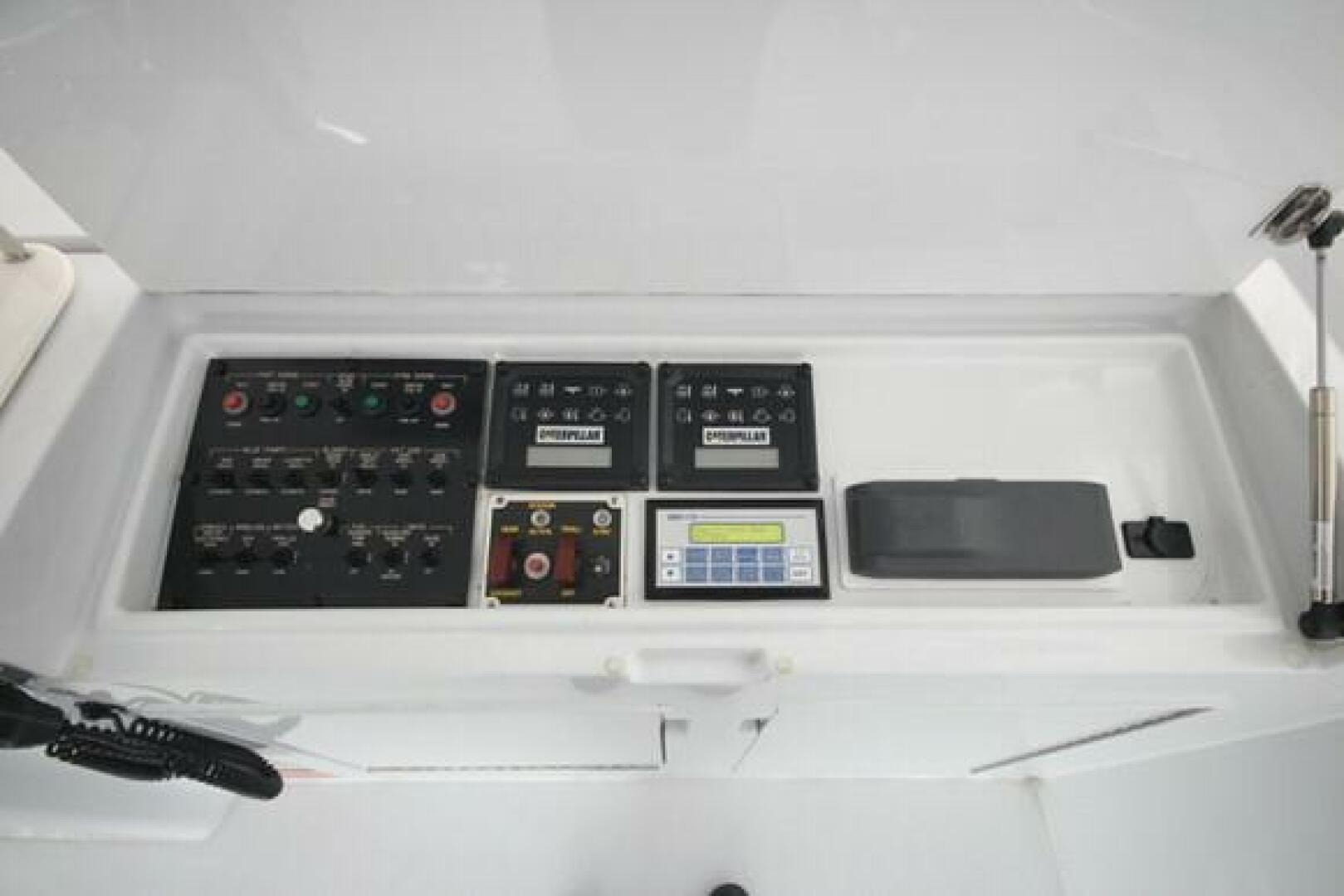 Slide: The Image of Hatteras 55 Convertible 2001 - 5123160