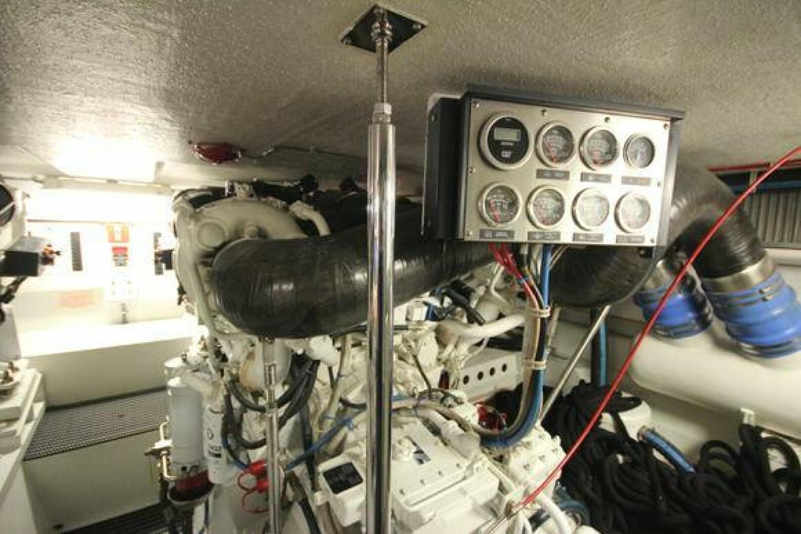 Slide: The Image of Hatteras 55 Convertible 2001 - 5123187