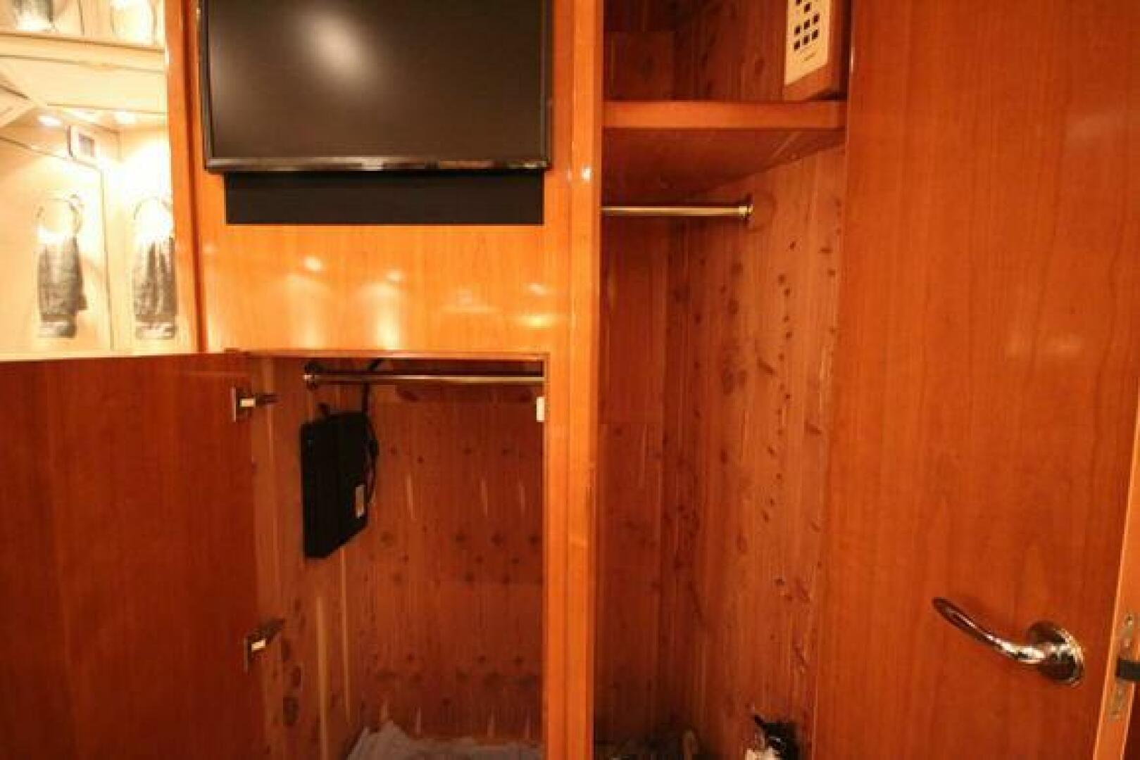Slide: The Image of Hatteras 55 Convertible 2001 - 5123266