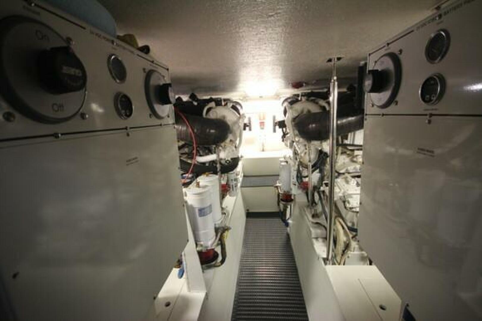 Slide: The Image of Hatteras 55 Convertible 2001 - 5123182