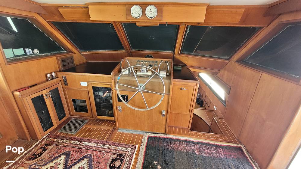 Slide: The Image of Hatteras 58 Fisherman 1979 - 10299195