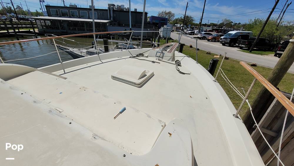 Slide: The Image of Hatteras 58 Fisherman 1979 - 10299227