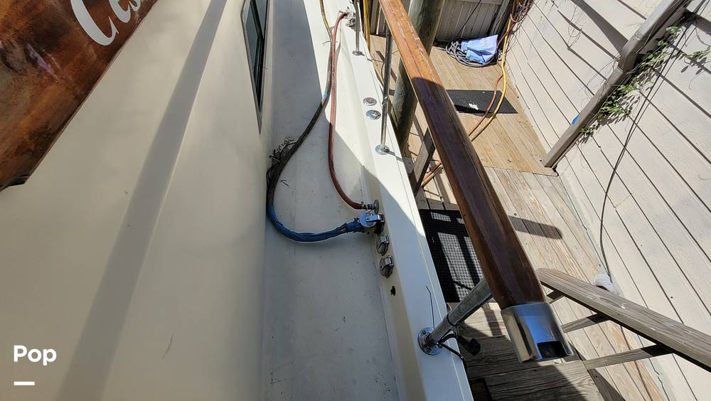 Slide: The Image of Hatteras 58 Fisherman 1979 - 10299232