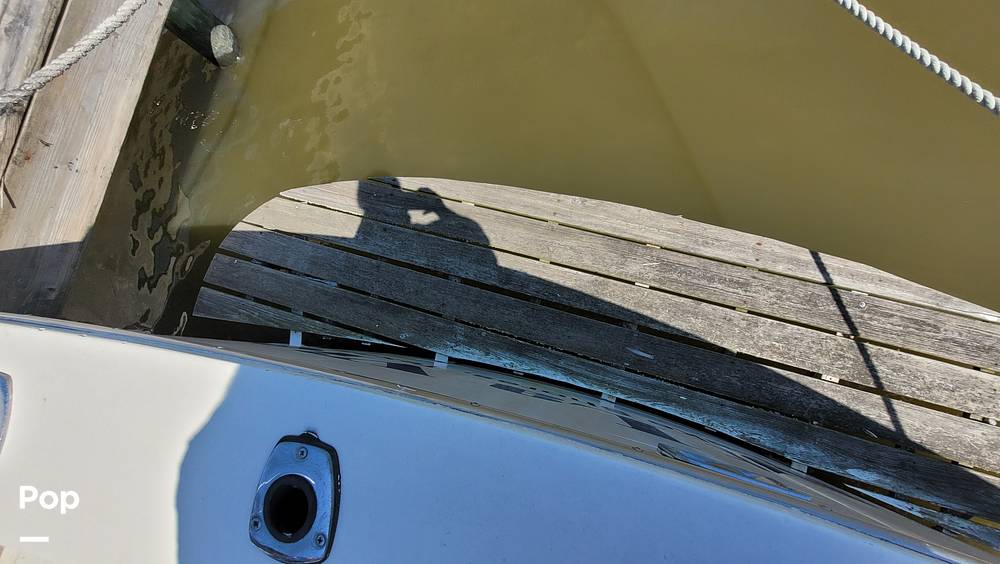 Slide: The Image of Hatteras 58 Fisherman 1979 - 10299243