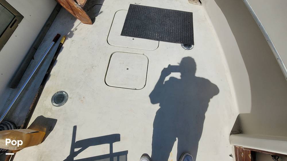Slide: The Image of Hatteras 58 Fisherman 1979 - 10299246