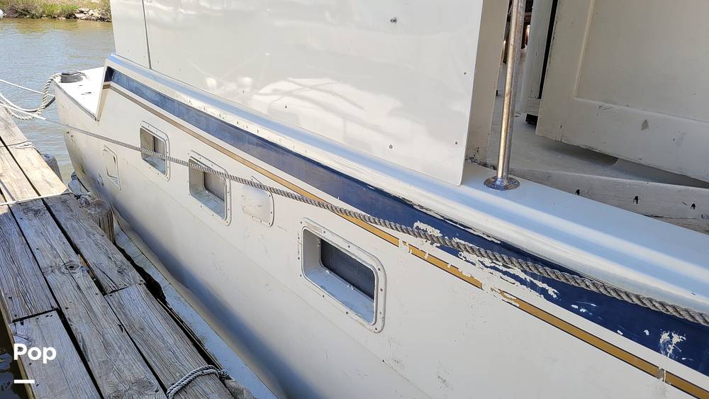 Slide: The Image of Hatteras 58 Fisherman 1979 - 10298991