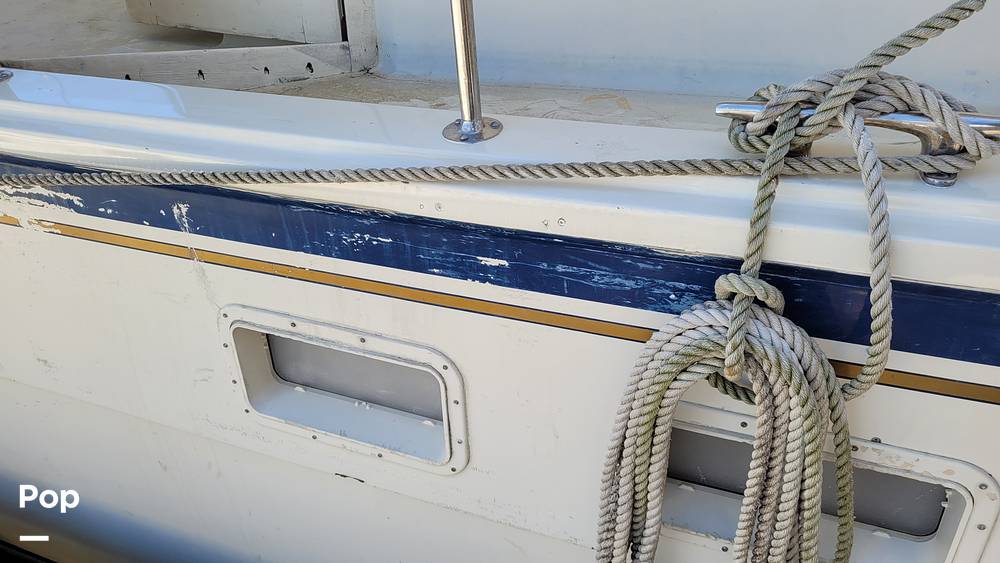 Slide: The Image of Hatteras 58 Fisherman 1979 - 10298993