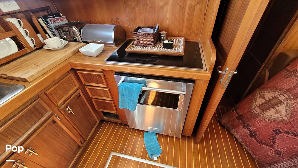 Slide: The Image of Hatteras 58 Fisherman 1979 - 10299096