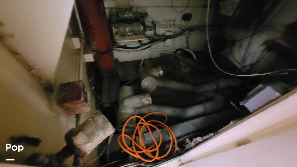 Slide: The Image of Hatteras 58 Fisherman 1979 - 10299133