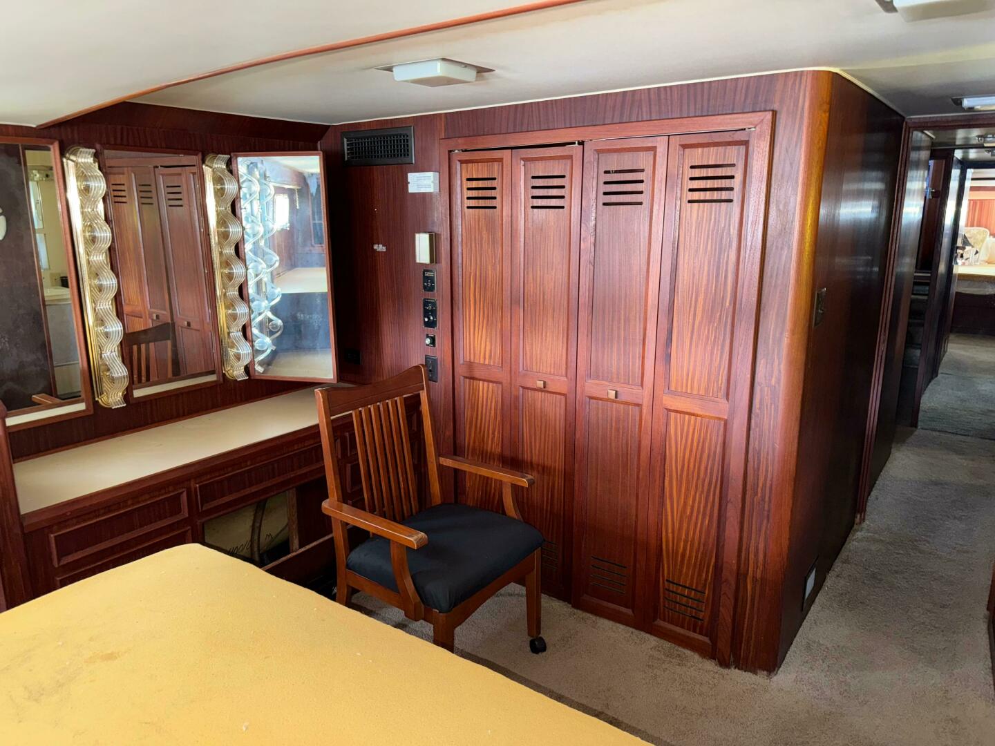 Slide: The Image of Hatteras 58MY 1980 - 5284859