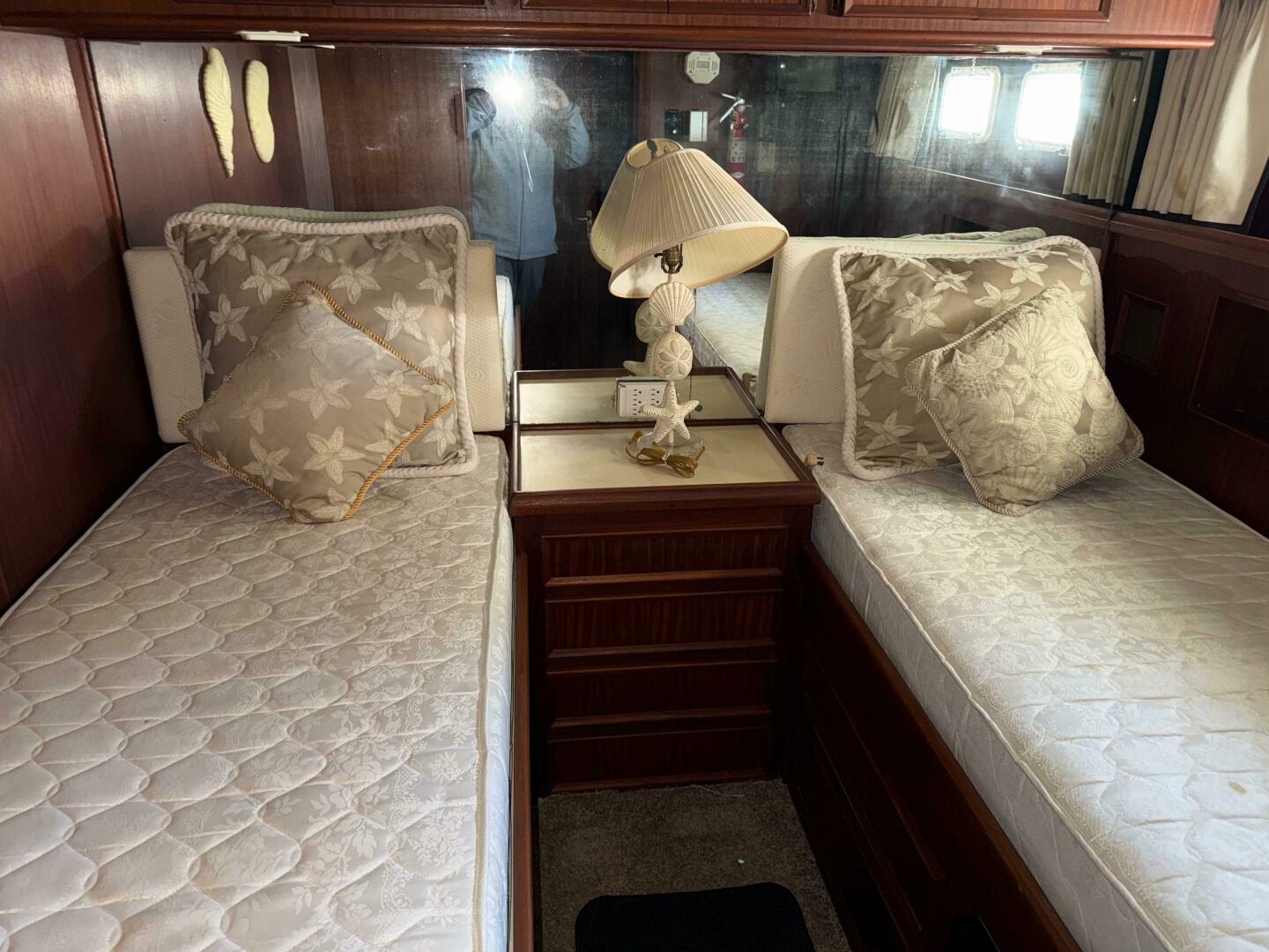 Slide: The Image of Hatteras 58MY 1980 - 5284861