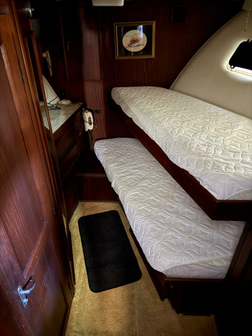 Slide: The Image of Hatteras 58MY 1980 - 5284866