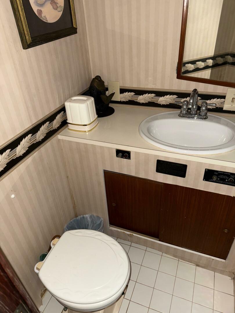 Slide: The Image of Hatteras 58MY 1980 - 5284868