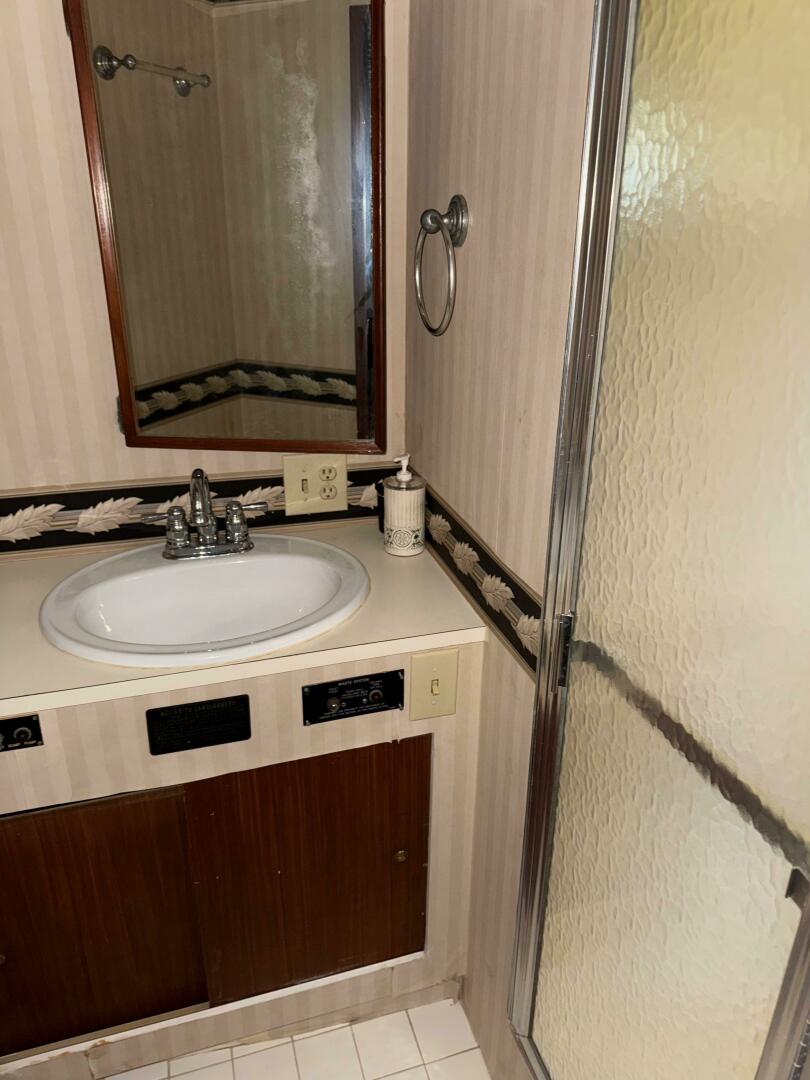 Slide: The Image of Hatteras 58MY 1980 - 5284871