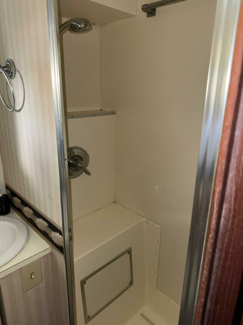 Slide: The Image of Hatteras 58MY 1980 - 5284873