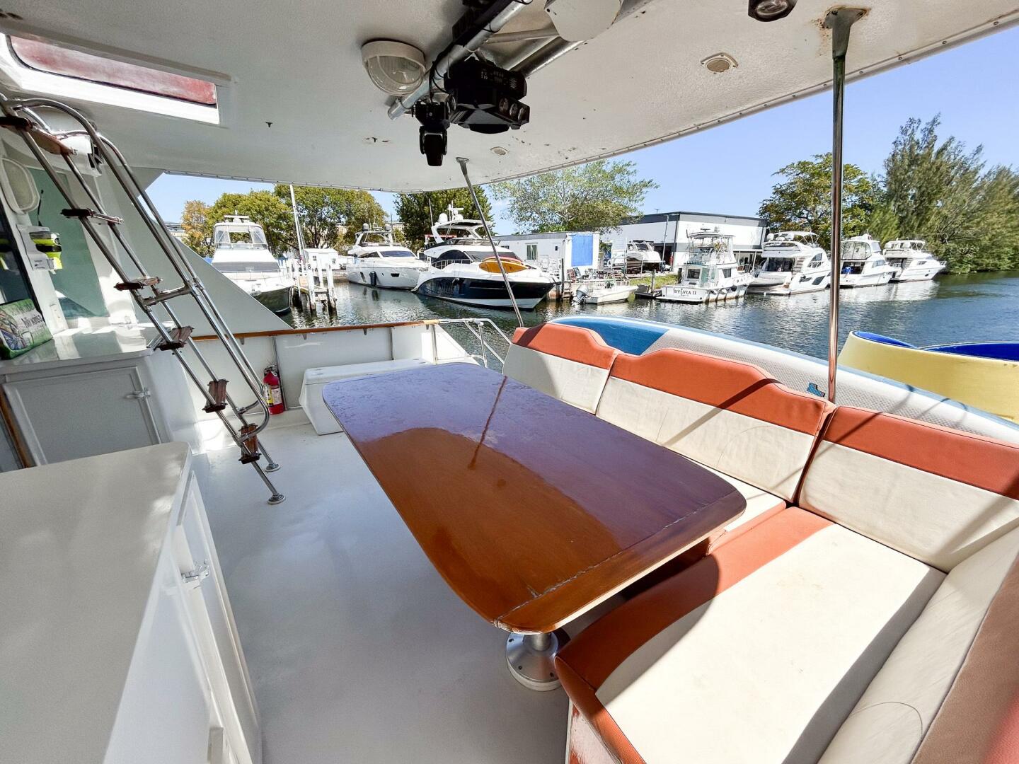 Slide: The Image of Hatteras 58 Yacht Fisherman 1975 - 4255099