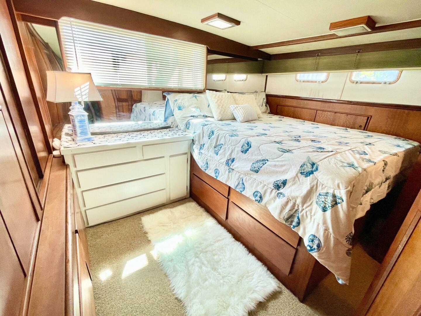 Slide: The Image of Hatteras 58 Yacht Fisherman 1975 - 4255125