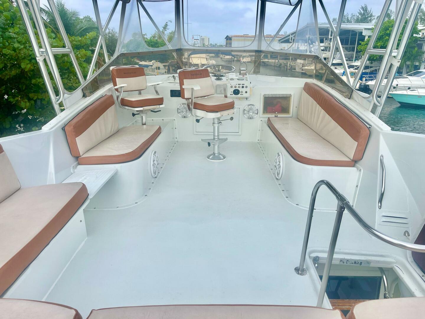 Slide: The Image of Hatteras 58 Yacht Fisherman 1975 - 4255130