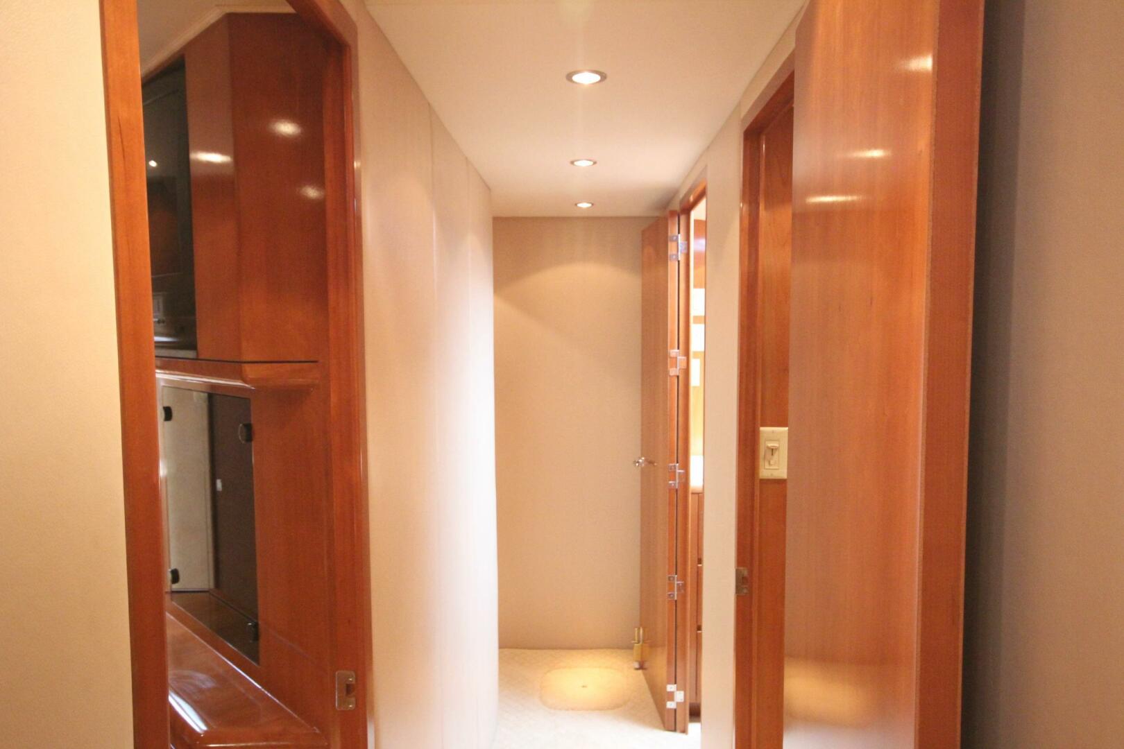 Slide: The Image of Hatteras 60 Convertible 2000 - 5422594