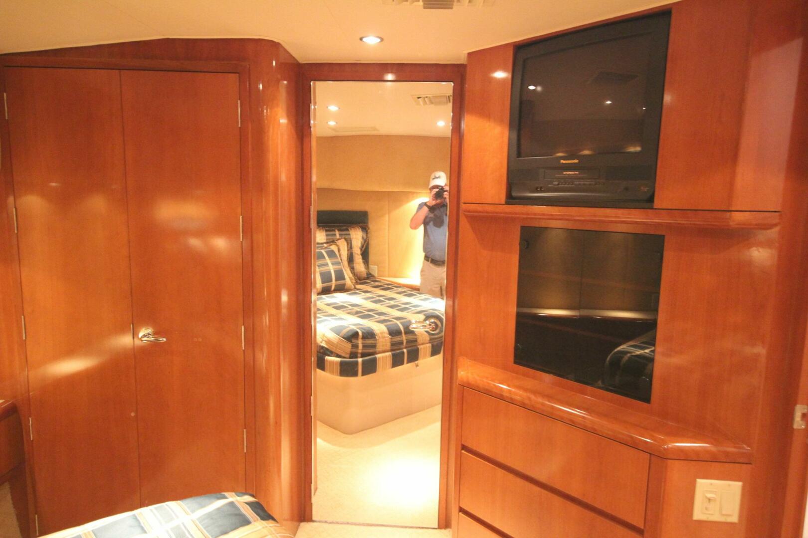 Slide: The Image of Hatteras 60 Convertible 2000 - 5422601