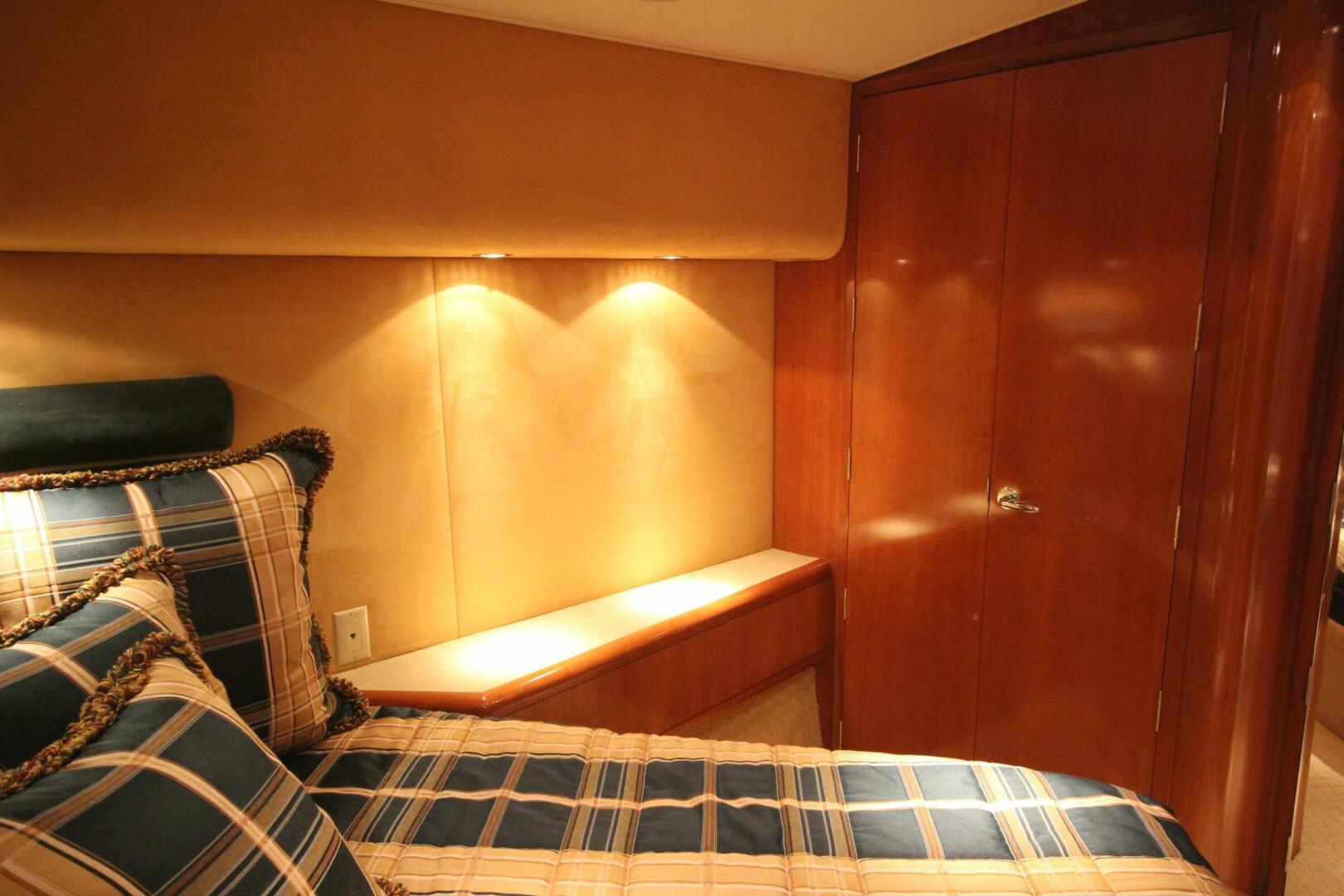 Slide: The Image of Hatteras 60 Convertible 2000 - 5422602