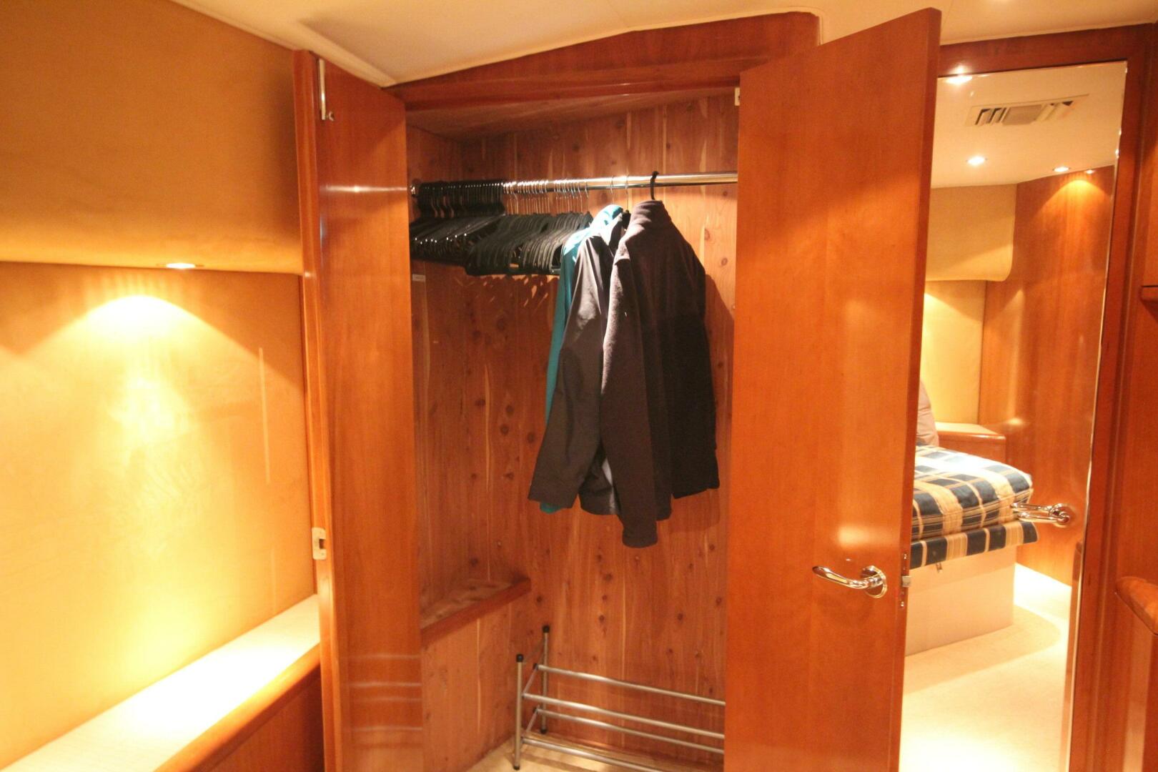 Slide: The Image of Hatteras 60 Convertible 2000 - 5422603