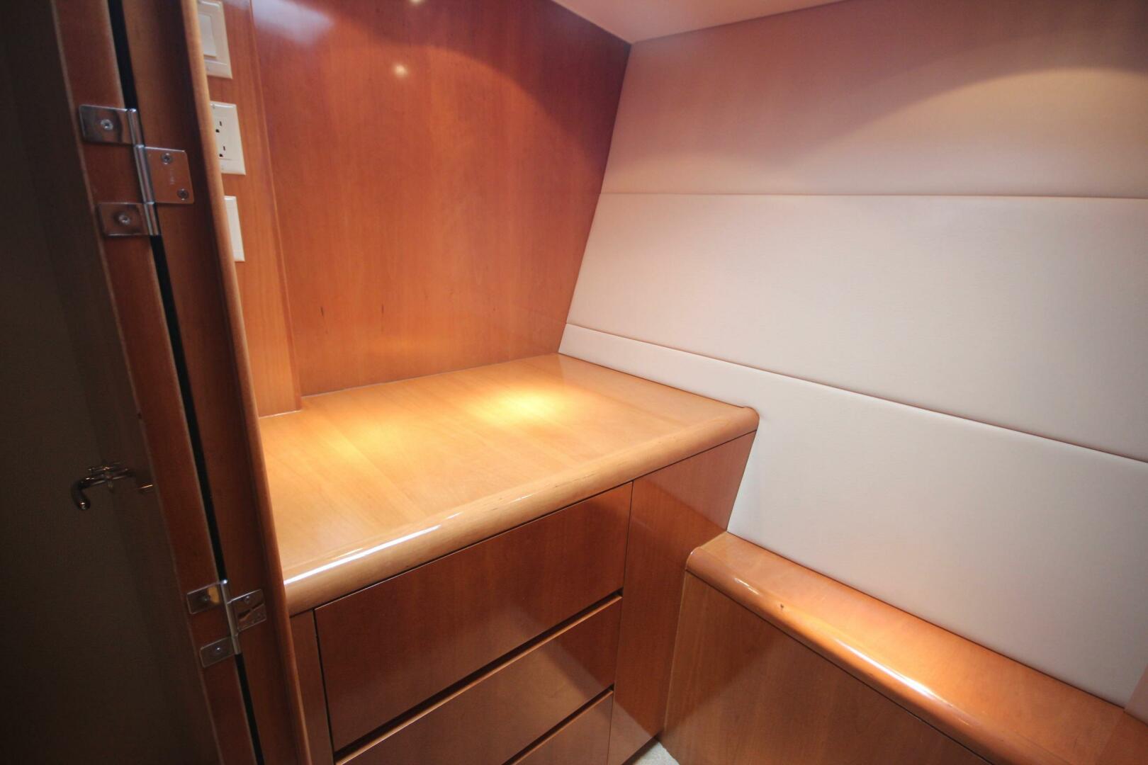 Slide: The Image of Hatteras 60 Convertible 2000 - 5422654